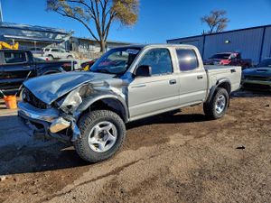 Toyota Tacoma DOUBLE CAB PRERUNNER 3.4L 6 2001