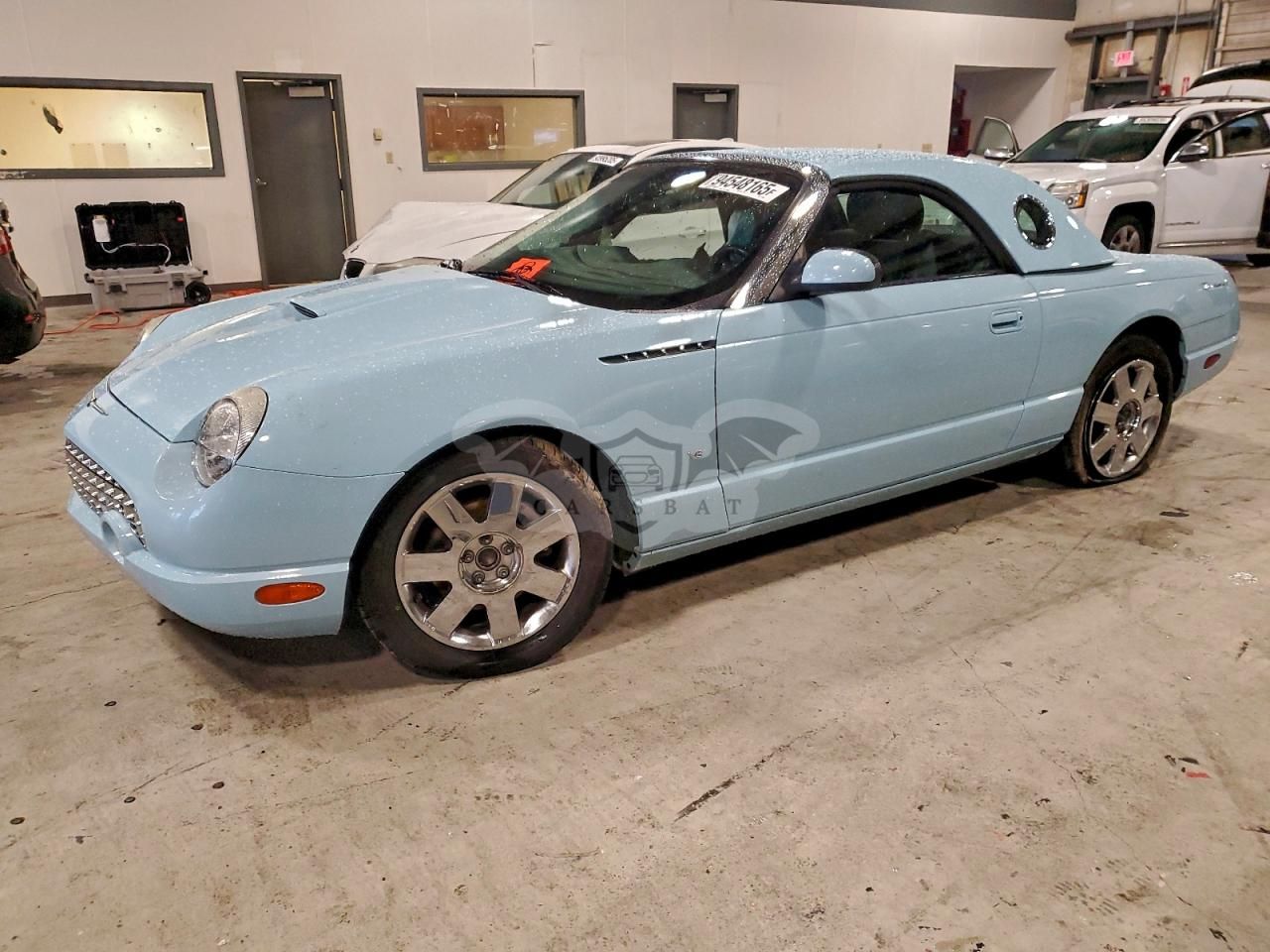 Ford Thunderbird 3.9L 8 2003