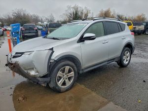 Toyota Rav4 XLE 2.5L 4 2013