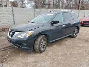 Nissan Pathfinder S 3.5L 6 2015