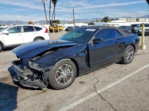 Ford Mustang 3.7L 6 2014