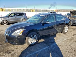 Nissan Altima BASE 2.5L 4 2012