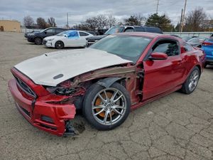 Ford Mustang GT 5.0L 8 2014
