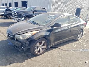 Hyundai Elantra GLS 1.8L 4 2013