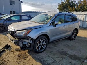 Subaru Forester 2.0XT TOURING 2.0L 4 2014