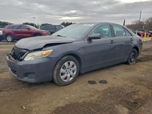 Toyota Camry BASE 2.5L 4 2010