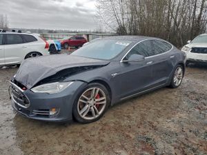 Tesla Model S P85D 2015