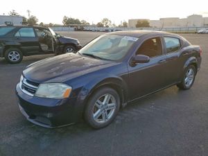 Dodge Avenger SXT 2.4L 4 2012