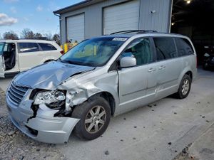 Chrysler Town & Country TOURING 3.8L 6 2010