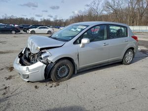 Nissan Versa S 1.8L 4 2011