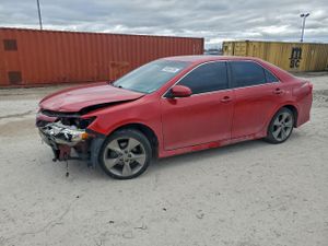 Toyota Camry SE 3.5L 6 2012