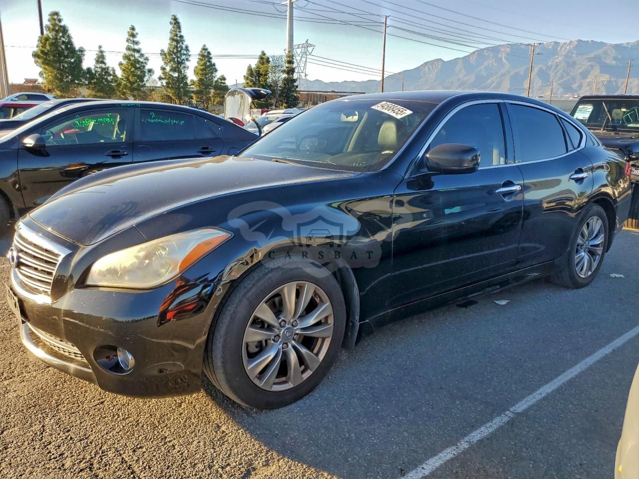 Infiniti M35 3.5L 6 2012