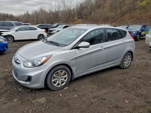 Hyundai Accent GLS 1.6L 4 2013