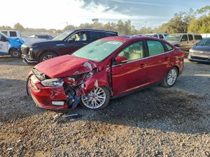 Ford Focus TITANIUM 2.0L 4 2015