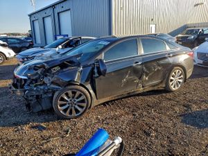 Hyundai Sonata SE 2.4L 4 2013
