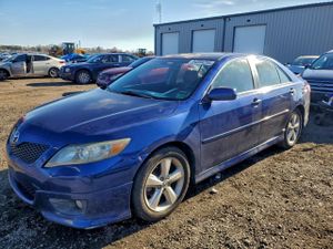 Toyota Camry BASE 2.5L 4 2011