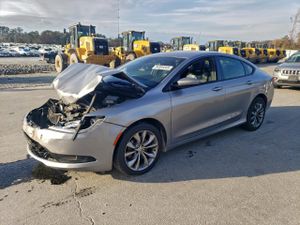 Chrysler 200 S 2.4L 4 2015