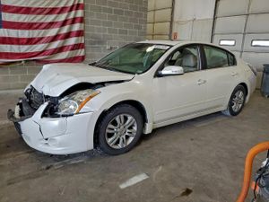 Nissan Altima BASE 2.5L 4 2010
