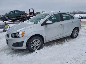 Chevrolet Aveo (Sonic) LT 1.8L 4 2014