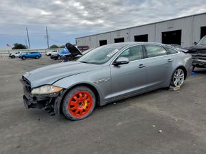 Jaguar XJ 5.0L 8 2011