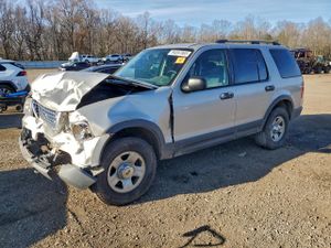 Ford Explorer XLT 4.6L 8 2003