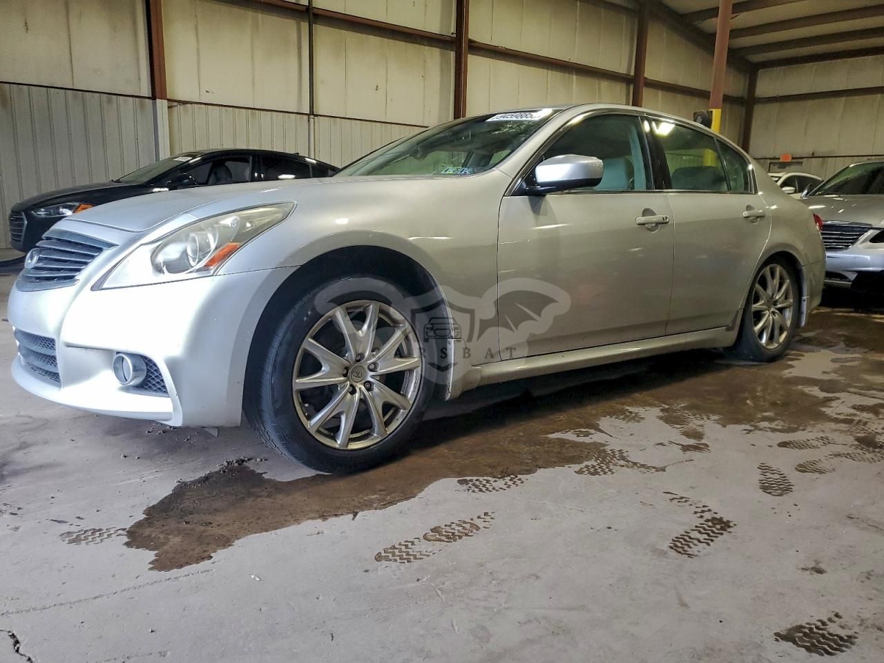 Infiniti G37 3.7L 6 2011