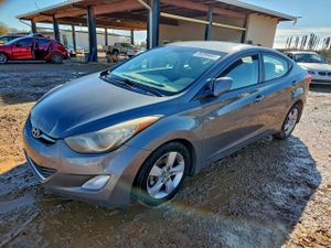 Hyundai Elantra GLS 1.8L 4 2013