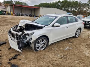 Nissan Altima 3.5S 3.5L 6 2013