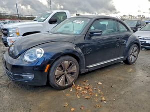 Volkswagen Beetle TURBO 2.0L 4 2012