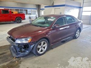 Volkswagen Passat SE 2.5L 5 2013