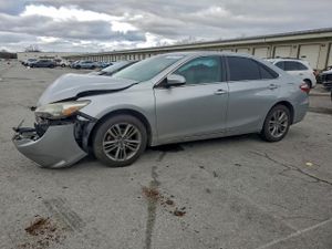 Toyota Camry LE 2.5L 4 2015