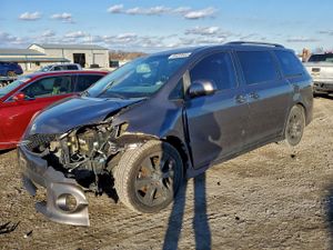 Toyota Sienna SPORT 3.5L 6 2012
