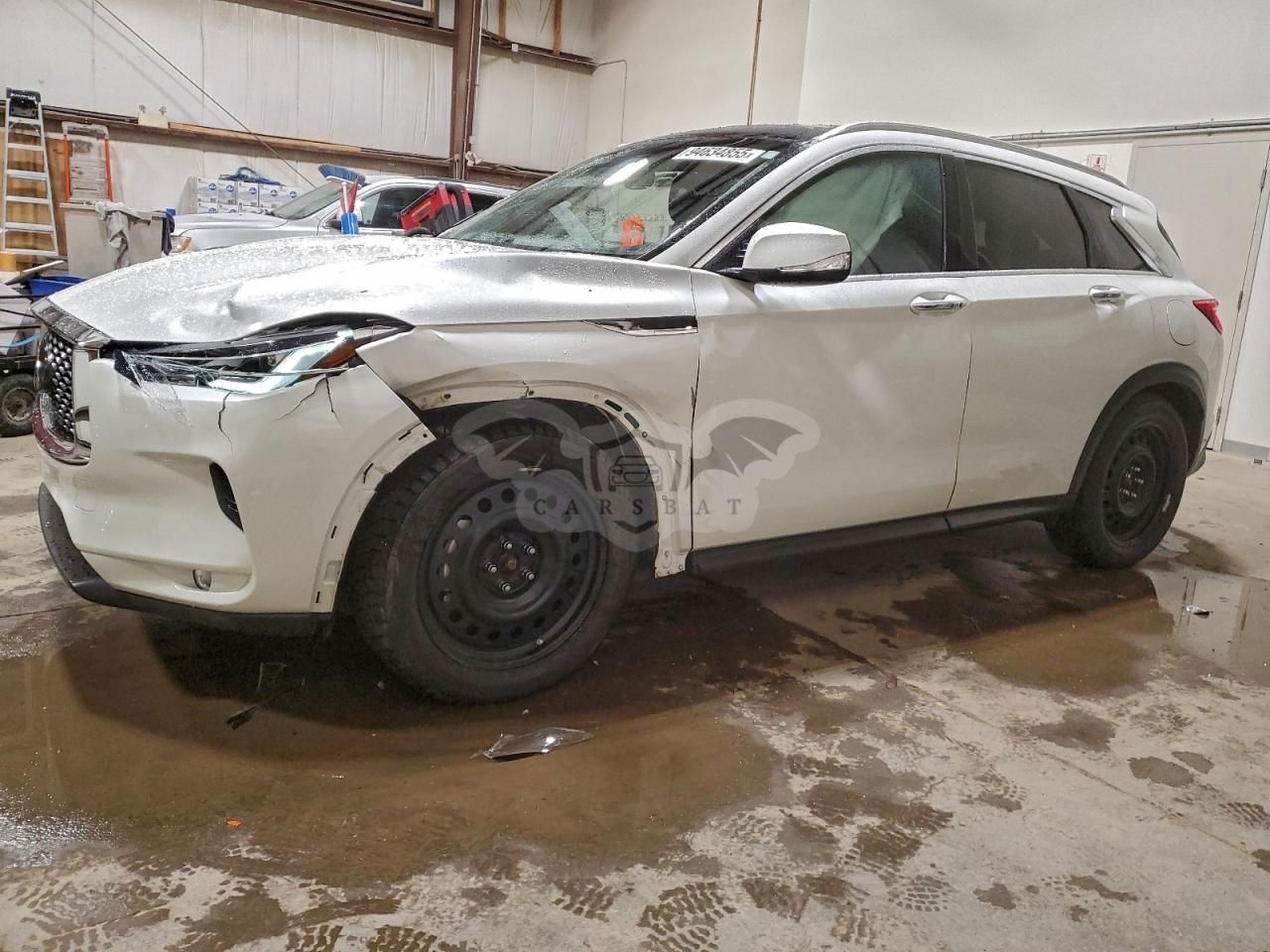 Infiniti QX50 LUXE 2.0L 4 2021