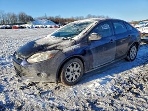 Ford Focus SE 2.0L 4 2012