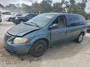 Chrysler Town & Country LX 3.3L 6 2006