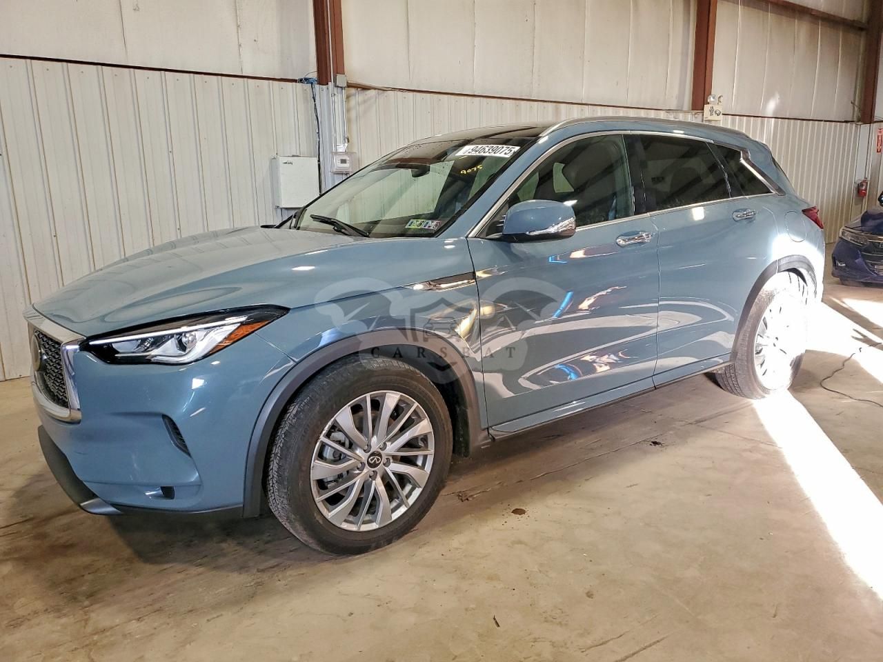 Infiniti QX50 LUXE 2.0L 4 2023