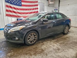 Ford Focus SE 2.0L 4 2012