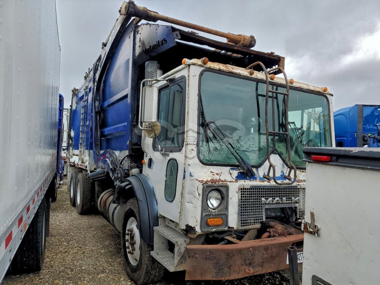 Mack 600 MR600 11.9L 6 2007
