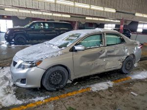 Toyota Corolla BASE 1.8L 4 2010