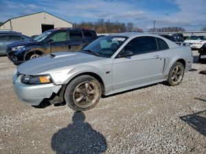 Ford Mustang GT 4.6L 8 2002
