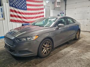 Ford Fusion SE 2.5L 4 2014
