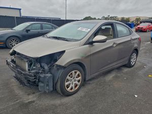Hyundai Accent GLS 1.6L 4 2013
