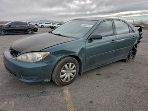 Toyota Camry LE 2.4L 4 2005