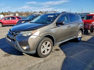 Toyota Rav4 XLE 2.5L 4 2013