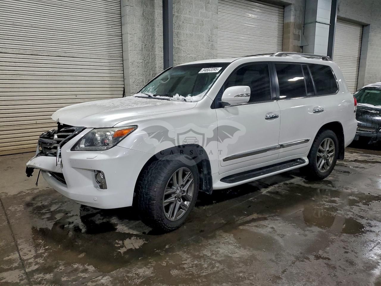 Lexus LX 570 5.7L 8 2013