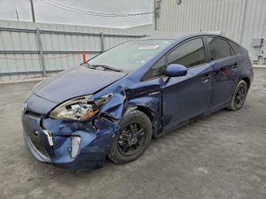 Toyota Prius 1.8L 4 2012