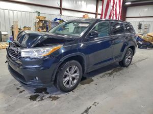 Toyota Highlander LE 3.5L 6 2014