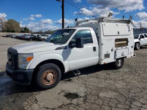 Ford F-350 6.2L 8 2013