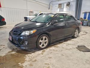 Toyota Corolla BASE 1.8L 4 2013