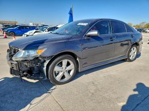 Toyota Camry BASE 2.5L 4 2011